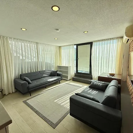 Apartment Merkezde Denize Sifir Plajli Ev Bodrum